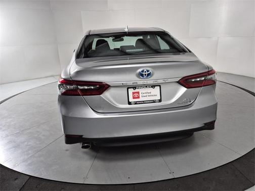 2024 Toyota Camry Hybrid XLE