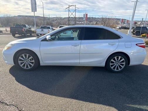 2016 Toyota Camry XLE