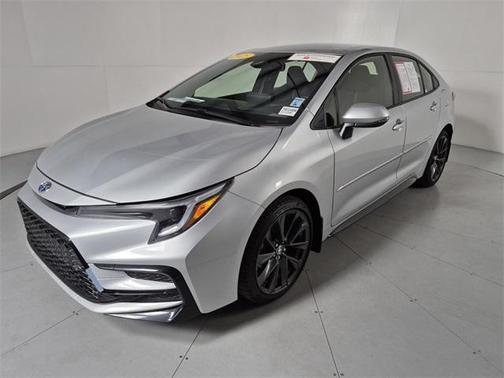 2025 Toyota Corolla Hybrid SE
