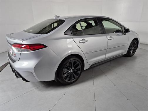 2025 Toyota Corolla Hybrid SE