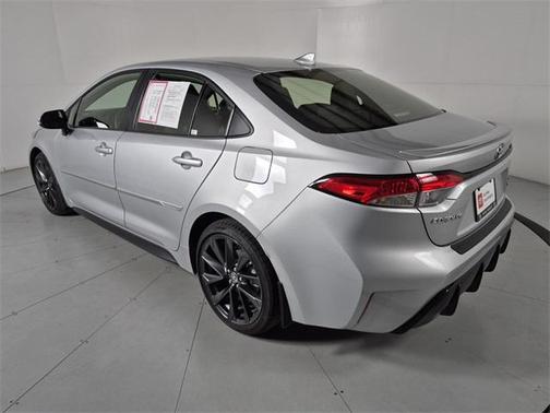 2025 Toyota Corolla Hybrid SE