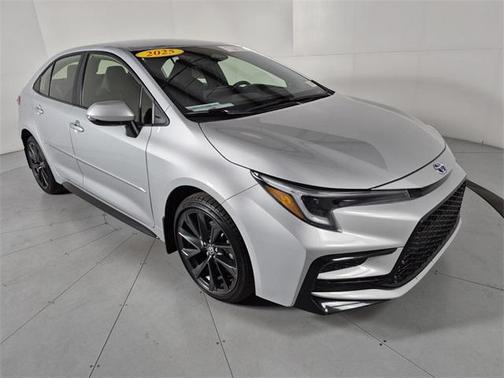 2025 Toyota Corolla Hybrid SE