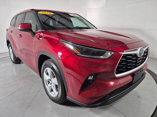 Ruby Flare Pearl 2021 Toyota Highlander LE