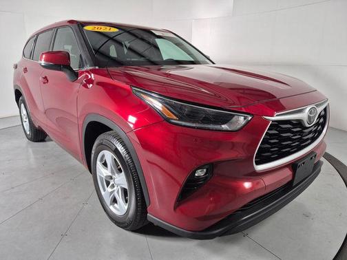 Ruby Flare Pearl 2021 Toyota Highlander LE