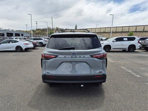 2022 Toyota Sienna XLE