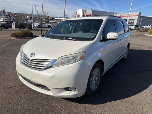 2017 Toyota Sienna Limited Premium