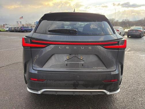 2024 Lexus NX 450h+ F SPORT Handling