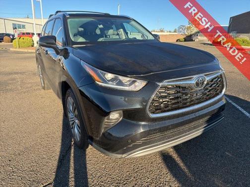 2022 Toyota Highlander Platinum