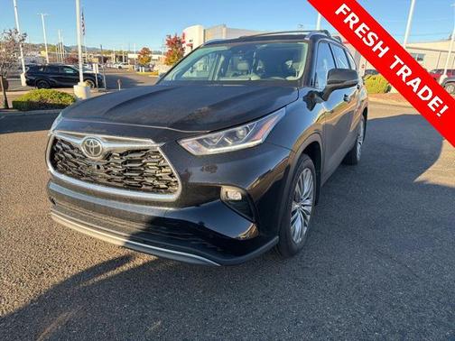 2022 Toyota Highlander Platinum