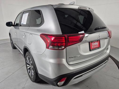 Alloy Silver Metallic 2020 Mitsubishi Outlander SE S-AWC