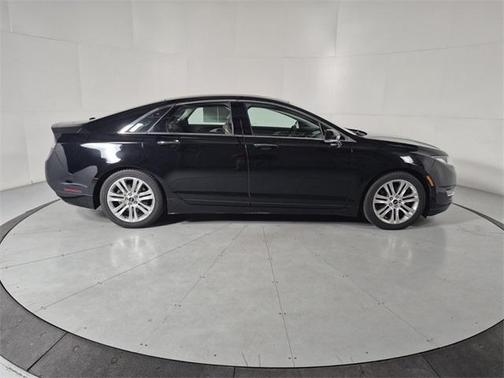 2016 Lincoln MKZ Base