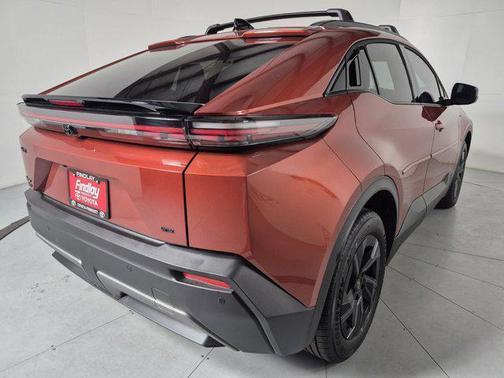 Tandoori 2026 Toyota C-HR SE