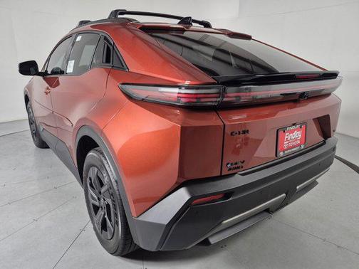 Tandoori 2026 Toyota C-HR SE