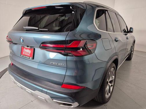 Tanzanite Blue II Metallic 2024 BMW X5 xDrive40i