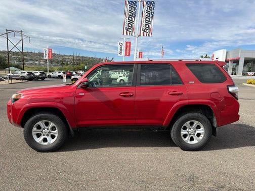 Barcelona Red Metallic 2018 Toyota 4Runner SR5