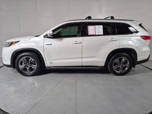 Blizzard Pearl 2019 Toyota Highlander Hybrid Platinum