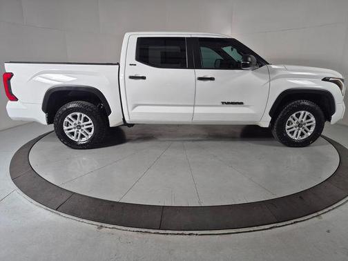 Ice Cap 2025 Toyota Tundra SR5