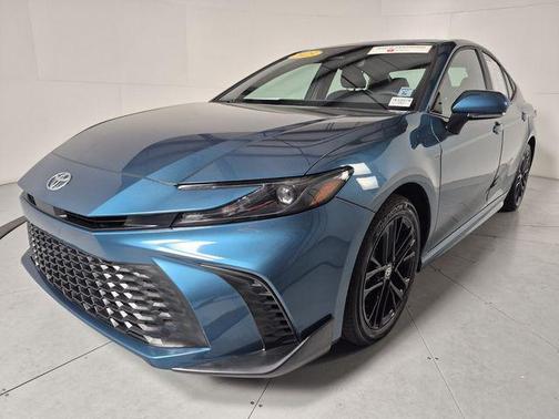 Ocean Gem 2025 Toyota Camry SE