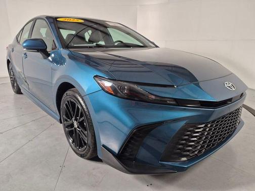 Ocean Gem 2025 Toyota Camry SE