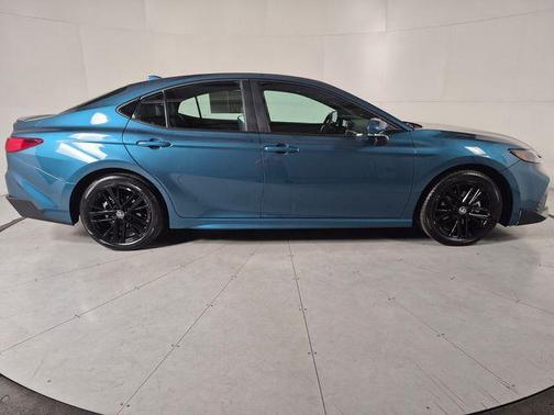 Ocean Gem 2025 Toyota Camry SE