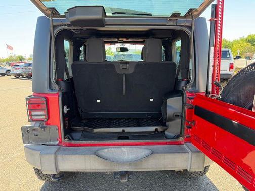 Flame Red Clearcoat 2014 Jeep Wrangler Rubicon