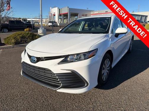 2024 Toyota Camry Hybrid LE