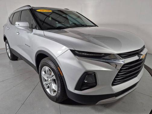 Silver Ice Metallic 2020 Chevrolet Blazer 3LT