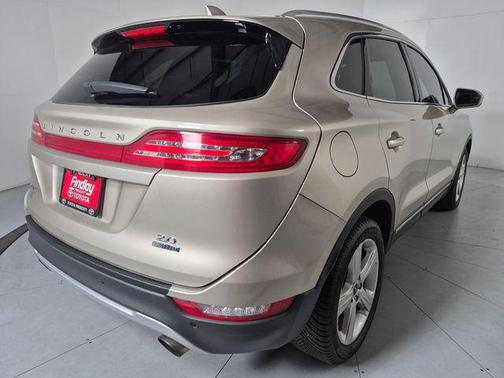 Smoked Quartz Metallic Tinted Clearcoat 2015 Lincoln MKC Base