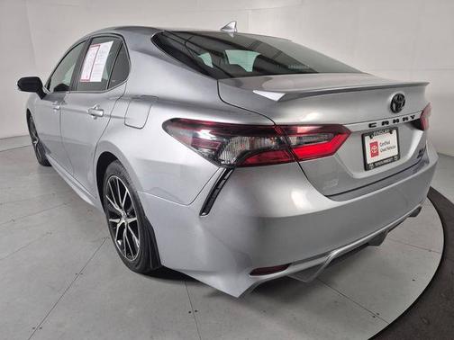 Celestial Silver Metallic 2023 Toyota Camry SE
