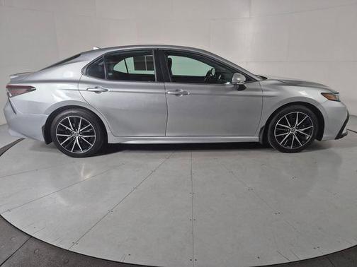 Celestial Silver Metallic 2023 Toyota Camry SE