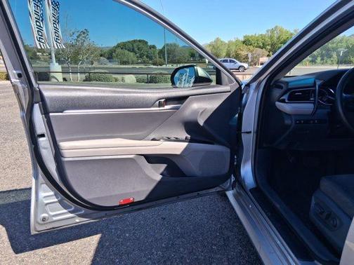Celestial Silver Metallic 2020 Toyota Camry LE