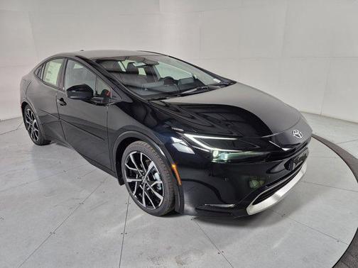 2025 Toyota Prius L