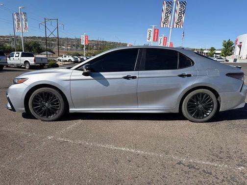 Celestial Silver Metallic 2022 Toyota Camry SE
