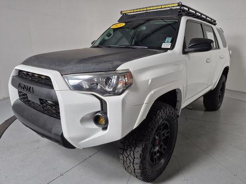 Super White 2021 Toyota 4Runner SR5