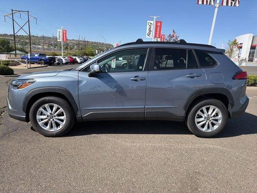 Celestite 2023 Toyota Corolla Cross LE