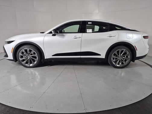 Oxygen White 2026 Toyota Crown Limited