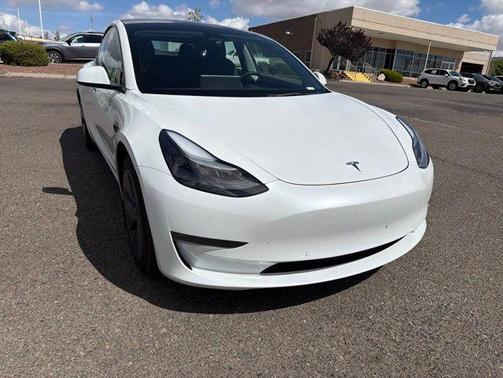 Pearl White Multi-Coat 2022 Tesla Model 3 Long Range