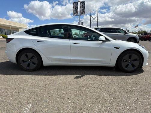 Pearl White Multi-Coat 2022 Tesla Model 3 Long Range