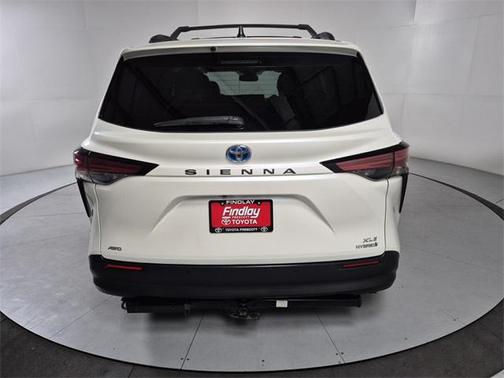2021 Toyota Sienna XLE 7 Passenger