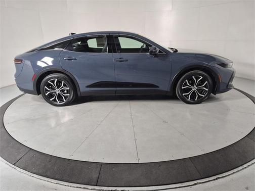 2025 Toyota Crown XLE