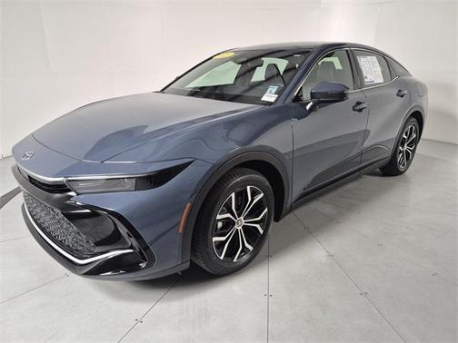 2025 Toyota Crown XLE