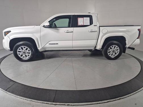 Ice Cap 2024 Toyota Tacoma SR5