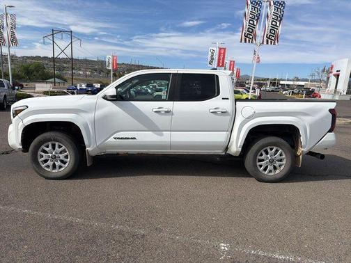 Ice Cap 2024 Toyota Tacoma SR5