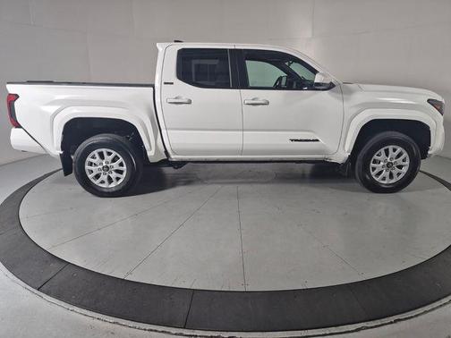 Ice Cap 2024 Toyota Tacoma SR5