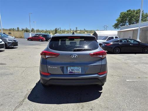 2018 Hyundai TUCSON SEL