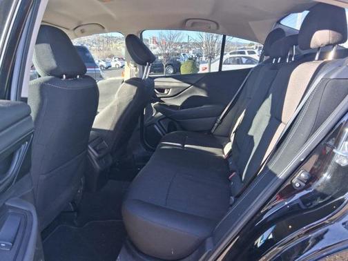 2022 Subaru Legacy Base