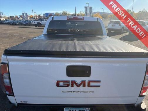 2022 GMC Canyon Elevation Standard