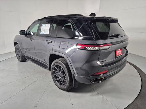 2024 Jeep Grand Cherokee Summit