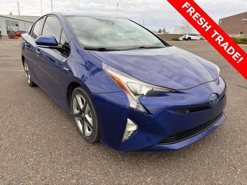 2016 Toyota Prius Four Touring