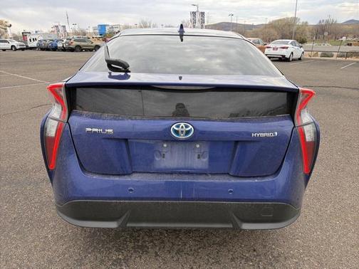 2016 Toyota Prius Four Touring